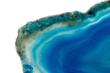 Makro mineral taş Mavi Akik doğurmak beyaz bir arka plan yakın çekim