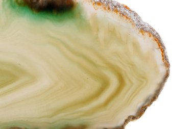 Makro mineral taş Sarı Akik doğurmak beyaz bir arka plan yakın çekim