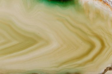 Makro mineral taş Sarı Akik doğurmak beyaz bir arka plan yakın çekim