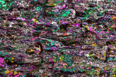 Makro mineral taş Carborundum beyaz arka plan üzerinde Kapat