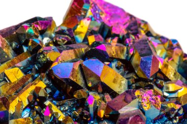 Makro mineral taş titanyum kuvars, alev Aura kuvars beyaz arka plan yakın tarih