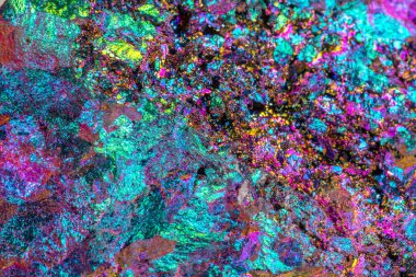Makro mineral taş titanyum kuvars, alev Aura kuvars beyaz arka plan yakın tarih