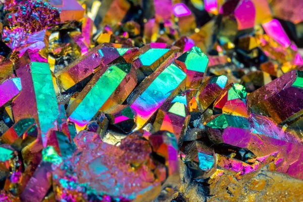 Makro Minerální Kámen Titanium Quartz Plamen Aura Quartz Bílém Pozadí — Stock fotografie