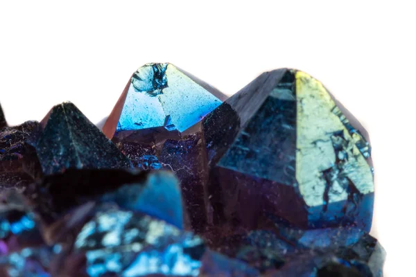 Makro Mineral Taş Titanyum Kuvars Alev Aura Kuvars Beyaz Arka — Stok fotoğraf