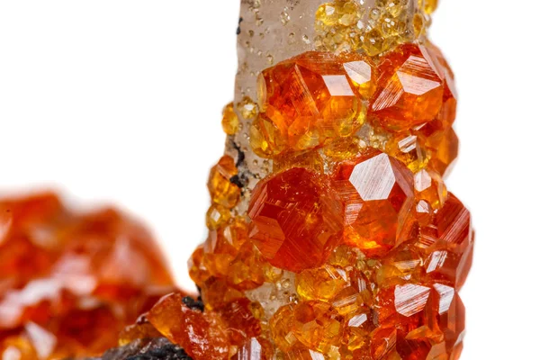 Makro Mineralne Kamienne Spessartyn Pomarańczowy Czerwony Granat Kwarcu Białe Tło — Zdjęcie stockowe