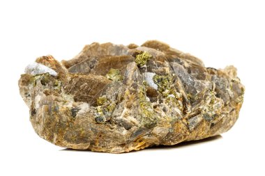 Makro mineral taş Barit Pyrit beyaz bir arka plan üzerine 