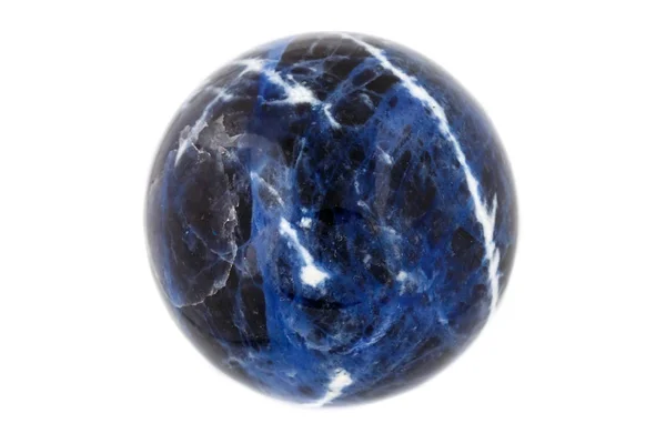 Makro Mineralstein Sodalith Kugel Auf Weißem Hintergrund Nahaufnahme — Stockfoto