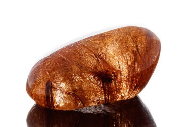 Makro mineral taş rutil kuvars zemin üzerine yakın çekim