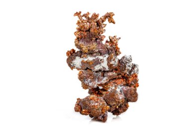 Makro mineral taş bakır beyaz arka plan üzerinde Kapat