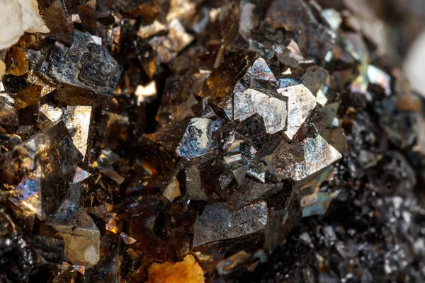 Makro Mineral Taş Arsenopyrite Beyaz Bir Arka Plan Üzerinde Kapat — Stok fotoğraf