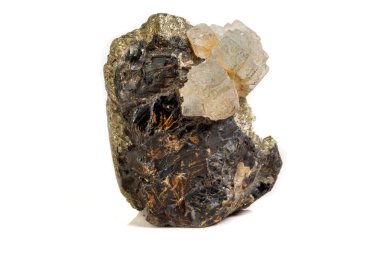 Sphalerite florit ve beyaz zemin üzerine pirit ile makro bir mineral taş yakın çekim