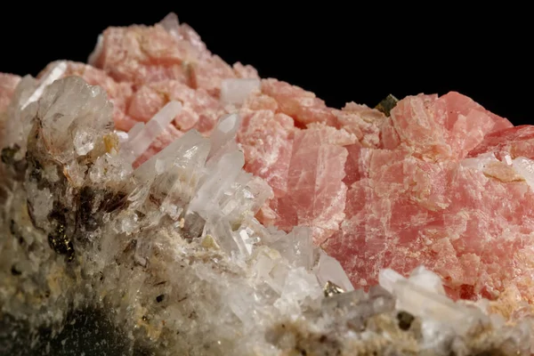 Macro Pierre Minérale Rhodochrosite Avec Fluorite Sur Fond Noir Gros — Photo