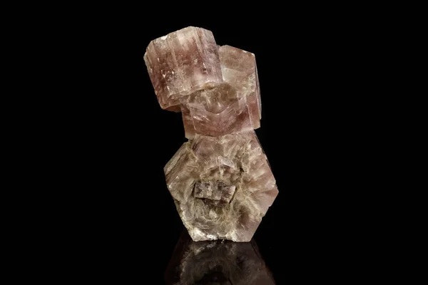 Pedra Mineral Macro Aragonita Sobre Fundo Preto Close — Fotografia de Stock