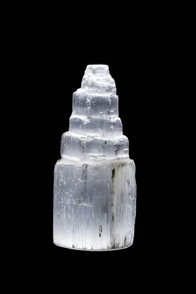 Макроминеральный Камень Selenite Gypsum Черном Фоне Вблизи — стоковое фото