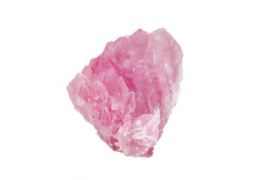 Makro mineral taş Rose kuvars üzerinde beyaz arka plan yakın çekim