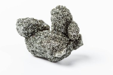 Makro mineral taş klorit içinde kuvars beyaz bir arka plan üzerinde Kapat