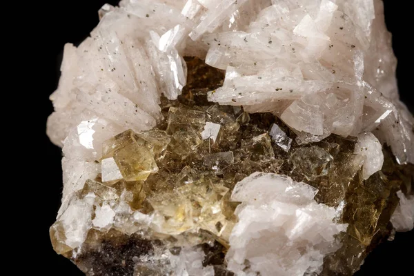 Makro Mineral Taş Baryta Üzerinde Florit Üzerine Siyah Arka Plan — Stok fotoğraf