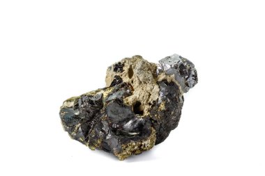 Makro mineral taş Sphalerite pirit beyaz bir arka plan üzerinde Kapat