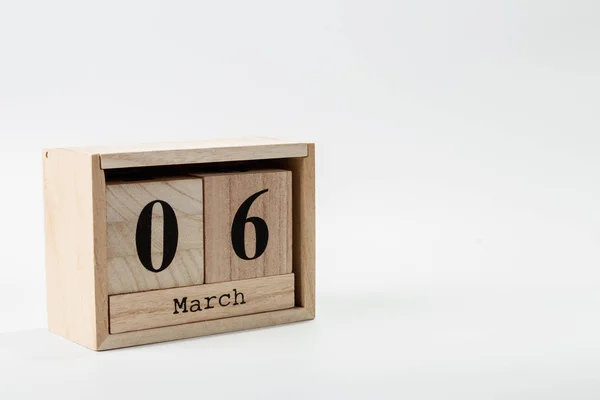 Holzkalender März Auf Weißem Hintergrund Nahaufnahme — Stockfoto