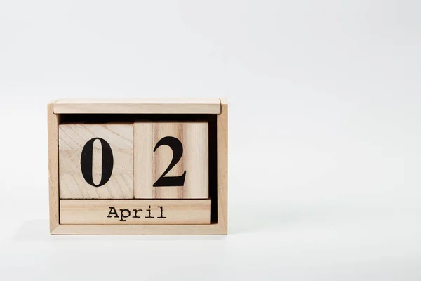 Holzkalender April Auf Weißem Hintergrund Nahaufnahme — Stockfoto