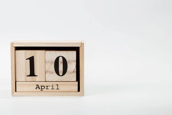 Trä Kalender April Vit Bakgrund Närbild — Stockfoto