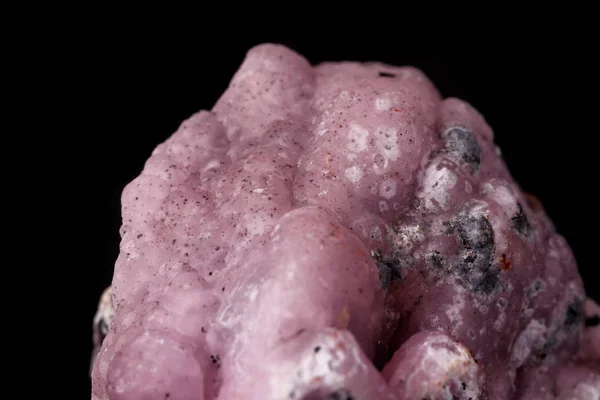 Microcline Siyah Arka Plan Üzerinde Makro Pembe Smithsonite Mineral Taş — Stok fotoğraf