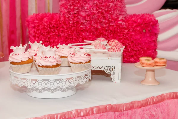 Beau Gâteau Bonbons Gâteau Avec Une Unité Gros Plan — Photo