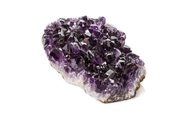 Amethyst Kristall Druse Makromineral Auf Weißem Hintergrund Nahaufnahme — Stockfoto