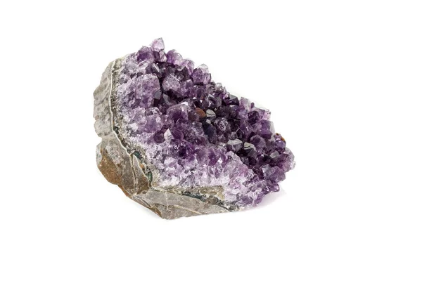 Amethyst Kristall Druse Makromineral Auf Weißem Hintergrund Nahaufnahme — Stockfoto