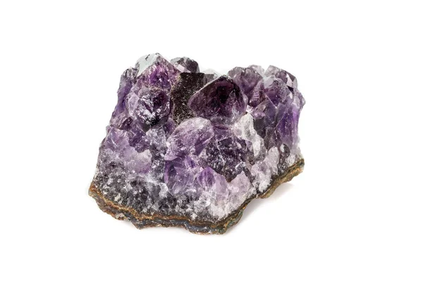 Минерал Amethyst Crystal Druse Белом Фоне — стоковое фото