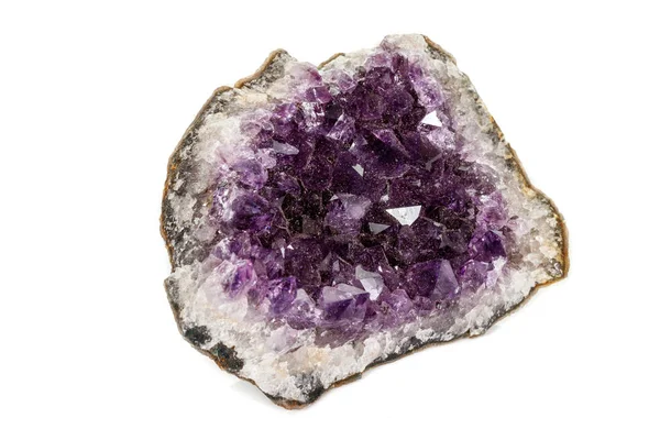 Ametist Crystal Druse Makro Mineral Beyaz Arka Plan Üzerinde Kapat — Stok fotoğraf