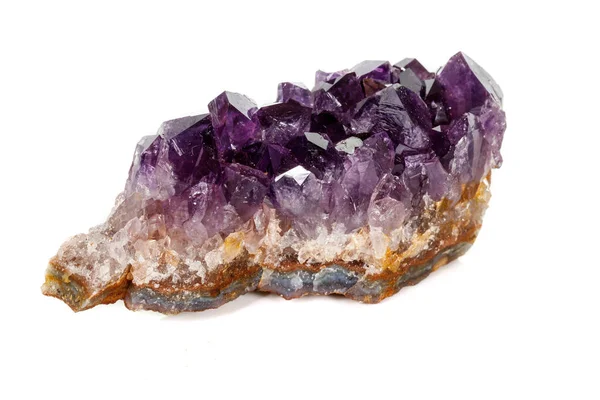 Минерал Amethyst Crystal Druse Белом Фоне — стоковое фото