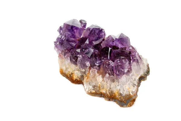 Ametist Crystal Druse Makro Mineral Beyaz Arka Plan Üzerinde Kapat — Stok fotoğraf