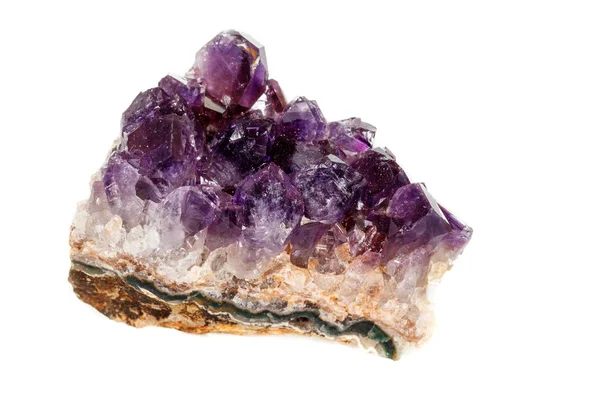 Ametist Crystal Druse Makro Mineral Beyaz Arka Plan Üzerinde Kapat — Stok fotoğraf