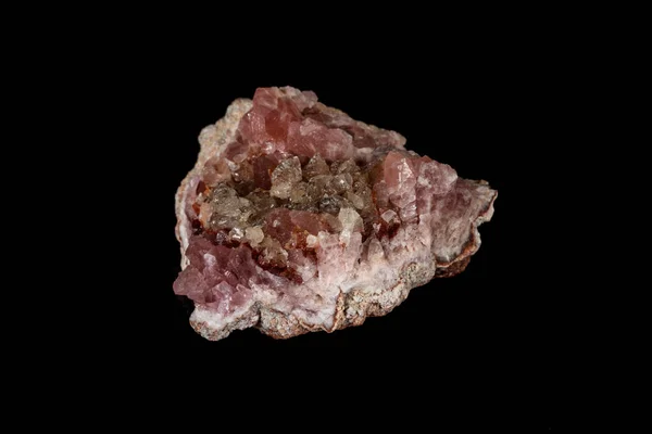 Макро мінеральний камінь Рожевий аметист на чорному тлі — стокове фото