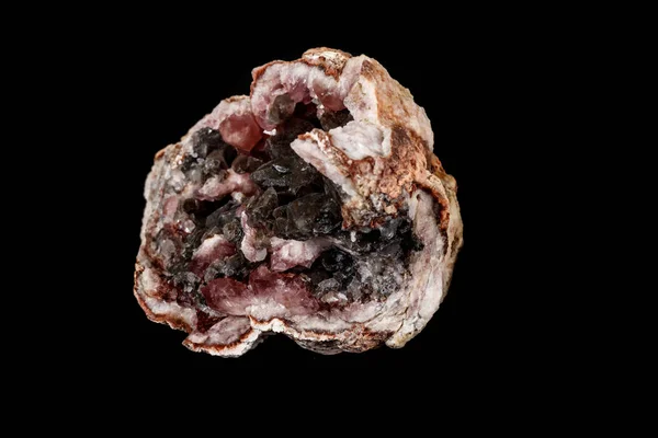 Macro piedra mineral Amatista rosa sobre un fondo negro — Foto de Stock