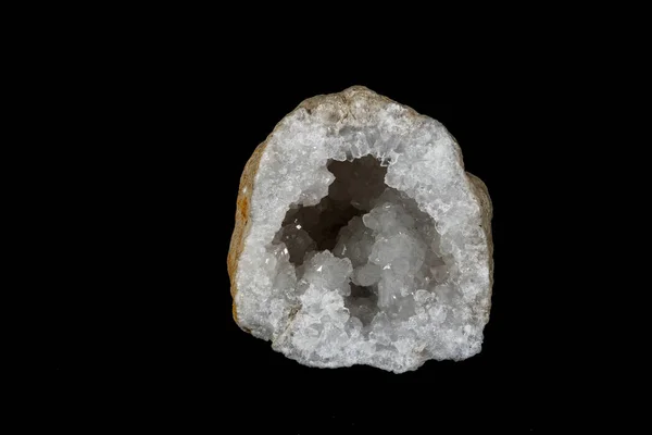 Makro kamienie kwarc geode czarne tło — Zdjęcie stockowe