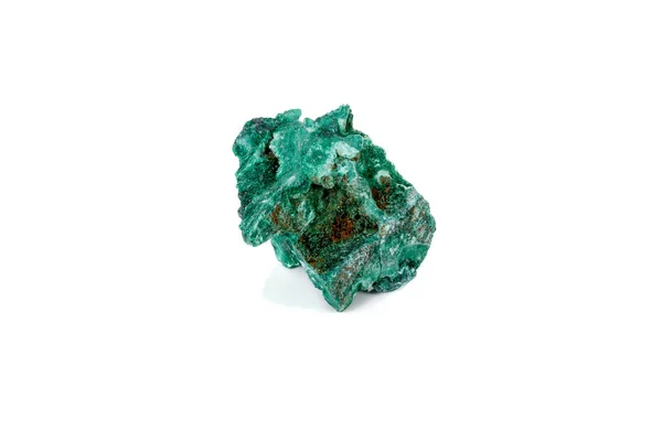Makro ásványi kő malachit fehér háttér — Stock Fotó