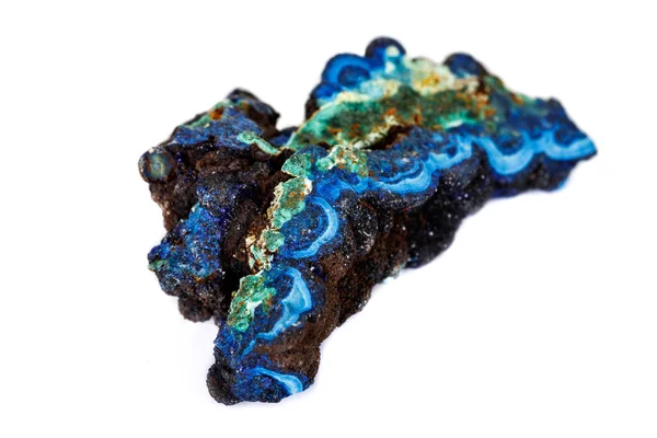 Batu mineral makro Malachite dan Azurite melawan backgrou putih — Stok Foto