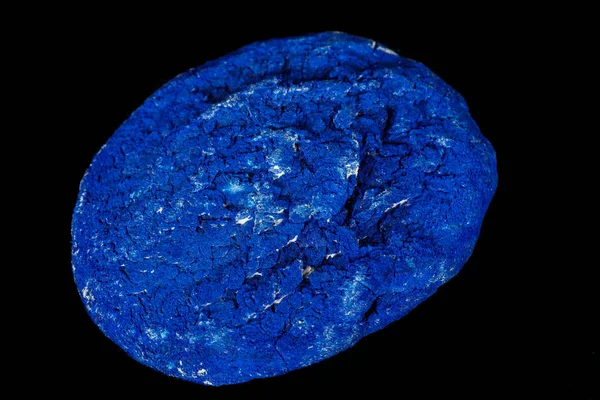 Макро-мінеральний камінь Азуріт у муліне на чорному фоні — стокове фото