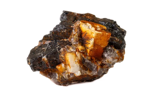 Macro da pedra mineral Columbite, Beryl, Feldspar sobre um branco — Fotografia de Stock