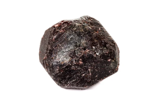 Macro pedra mineral Garnet, sobre um fundo branco — Fotografia de Stock