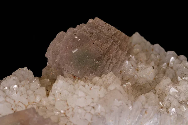 Makro mineral fluorit sten på balck bakgrund — Stockfoto