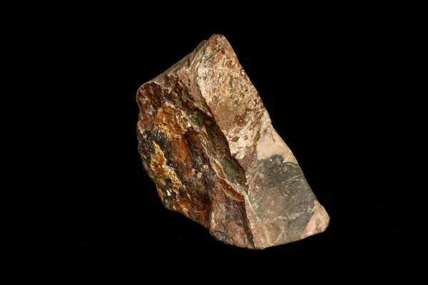 Jaspe mineral de piedra macro sobre fondo negro — Foto de Stock