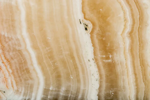 Макростоун мінеральний мармур Онікс на чорному тлі — стокове фото