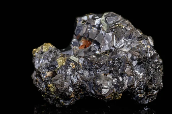 Makro kamień mineralne Galena na czarnym tle — Zdjęcie stockowe