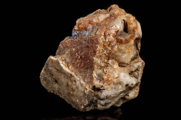 Macro di pietra minerale Boulangerite su fondo nero — Foto Stock