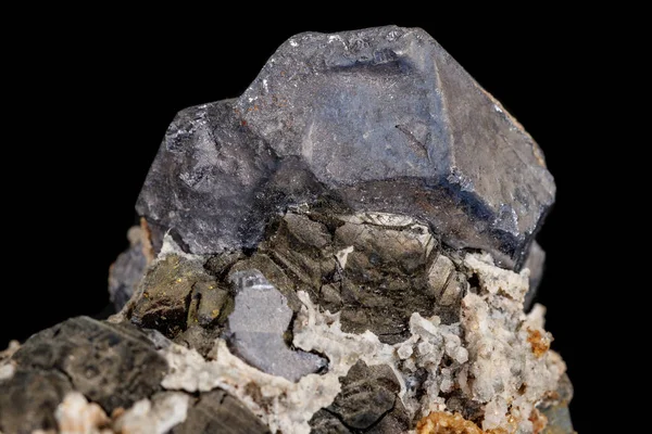 Mineral batu makro Galena pada latar belakang hitam — Stok Foto