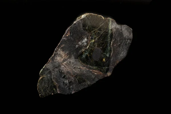 Macro Diopside pietra minerale su sfondo nero — Foto Stock