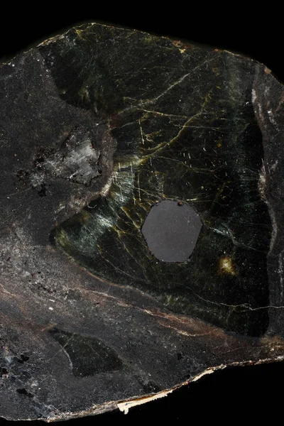 Μακροεντολή διοψίδιος ορυκτή πέτρα σε μαύρο φόντο — Φωτογραφία Αρχείου